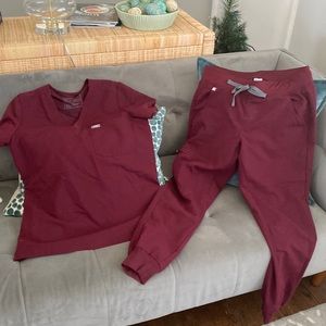 Figs technical collection size small top and small petite bottoms